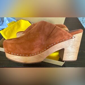 Charlotte Stone Marlo Whiskey brown clogs - size 9 (sample incl box)